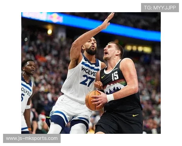 约基奇史诗级之夜再现：篮球场上的传奇时刻