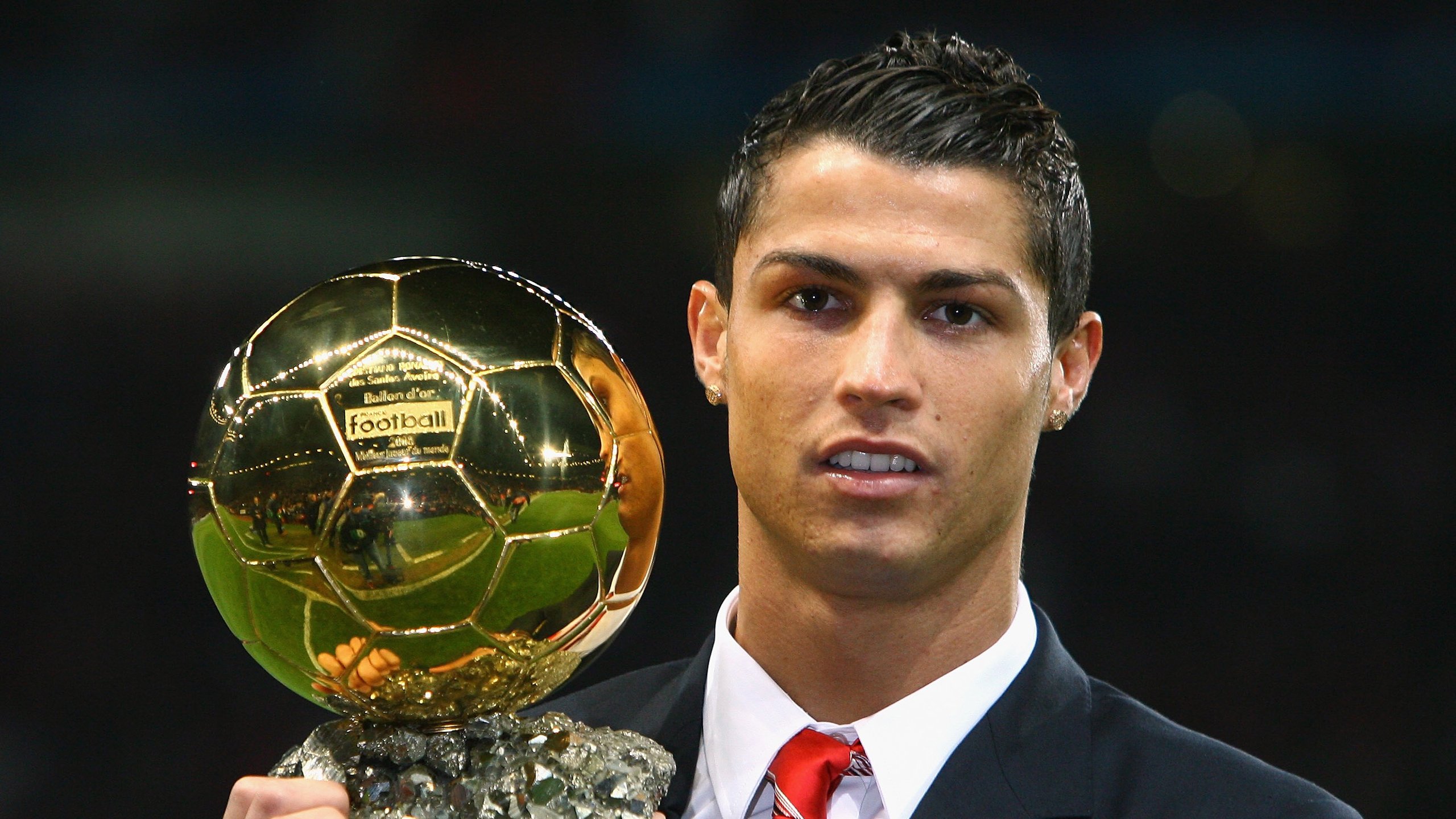 世界杯精彩瞬间:那些令人热血沸腾的瞬间合集,世界杯感人瞬间